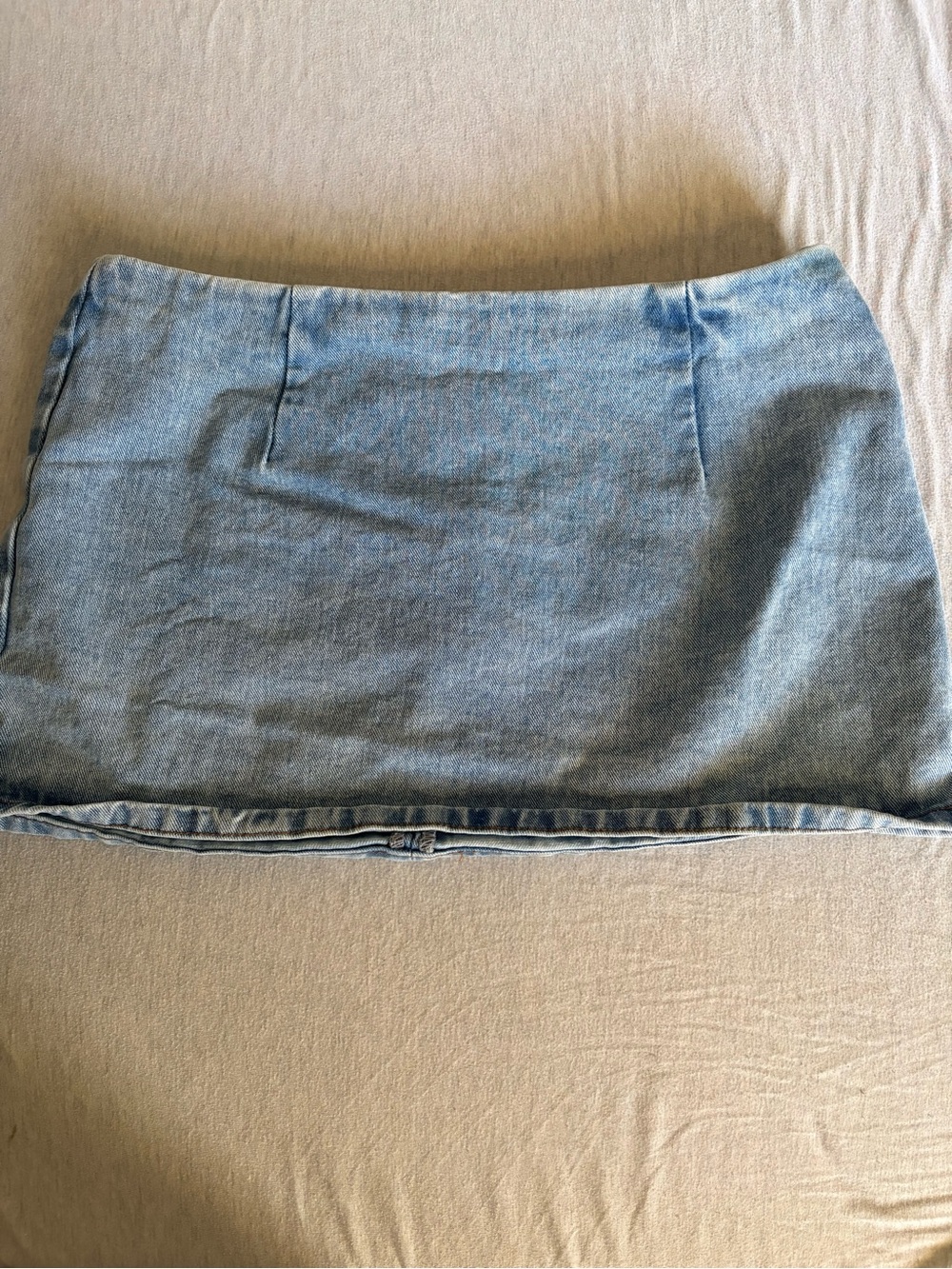 PrettyLittleThing Petitie Light Blue Denim Mini Skirt
